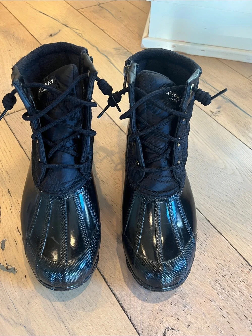 Sperry Black Lace-Up Rain & Snow Ankle Boots